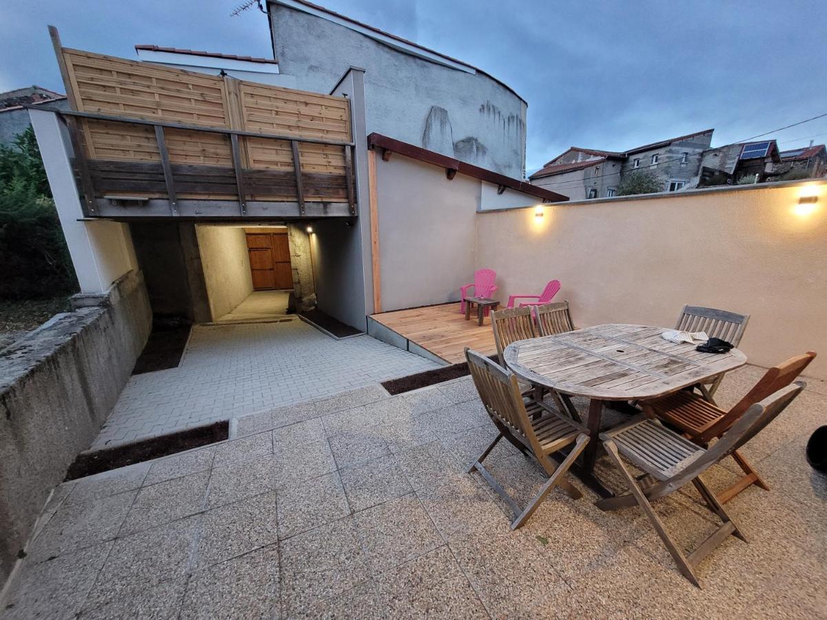Les Maisons Bareyre - Grandes Maisons Avec Terrasse Saint-Sandoux Exterior photo